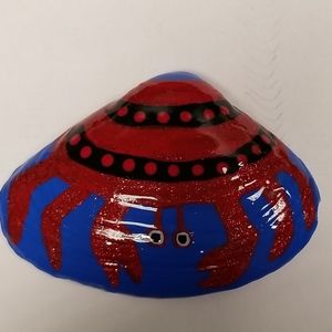 Haindpainted Clam Shell